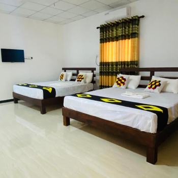 Hotel Surasa - Hotel exterior or room view