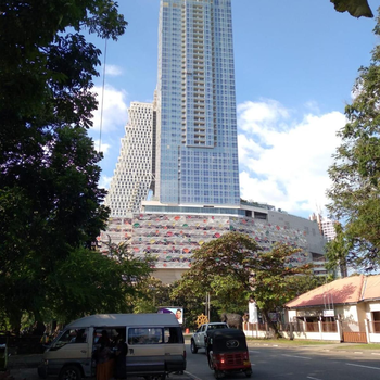 Super Luxury 2 BR Apartment in Five Star Colombo City Centre - Hotel exterior or room view