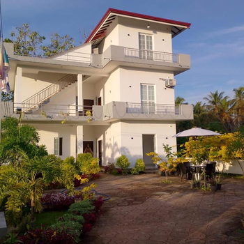 C & D Apartments - Hotel exterior or room view