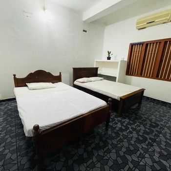 Jaffna RR Holiday Home -AC - Hotel exterior or room view