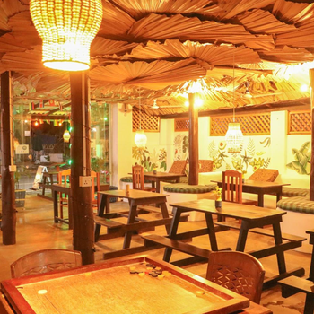 Canggu Surf Hotel - Hotel exterior or room view